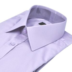 Camisa lilás francesa masculina em algodão com elastano, caimento semi slim ajustado.