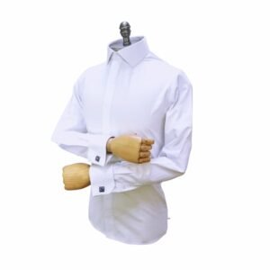 Camisa social branca italiana lisa vista lateral sofisticada