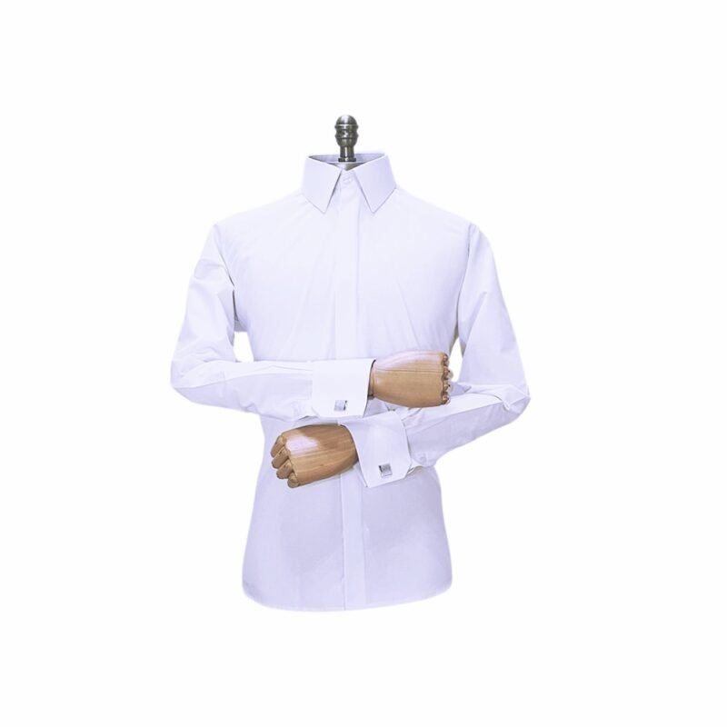Camisa branca lisa masculina com punho duplo francesa no manequim