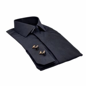 Camisa italiana preta lisa dobrada com acabamento premium
