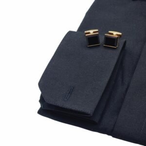 Punho duplo em camisa preta italiana lisa masculina