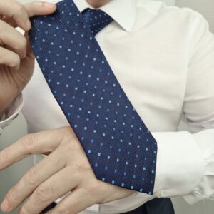 Gravata Azul Marinho Poa Semi Slim 7,5cm