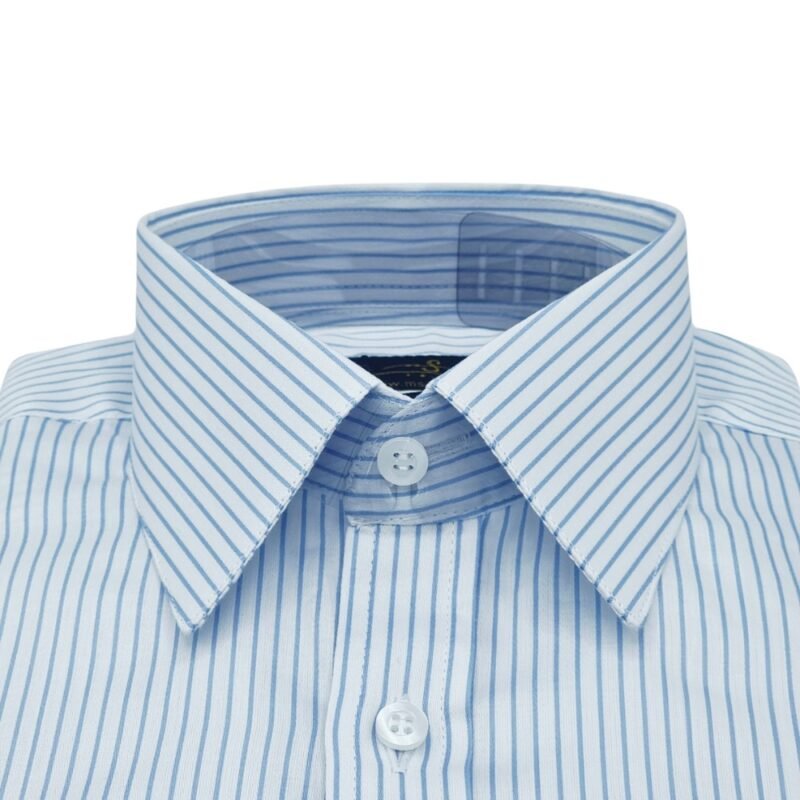 Gola estruturada em camisa francesa branca listrada azul