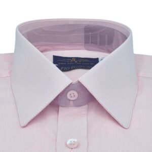 Detalhe frontal gola camisa social rosa claro fio egípcio