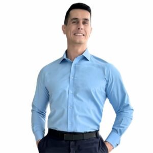 Camisa social azul claro italiana masculina elegante