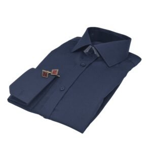 Camisa social azul marinho masculina dobrada com textura escama de peixe