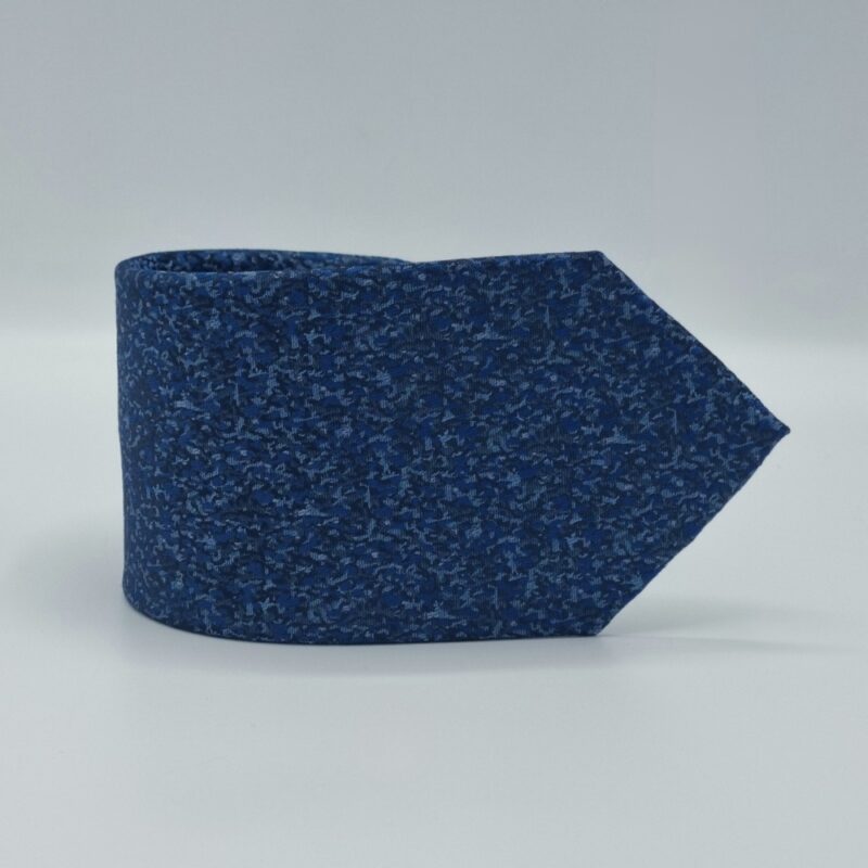 Gravata Seda/ Marca CP Neckwear Azul 8,5 cm x 1,46 Cm Tradicional