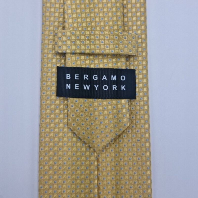 Gravata Marca Newyork Bergamo/ Amarela 8,5 cm x 1,48 Cm Tradicional