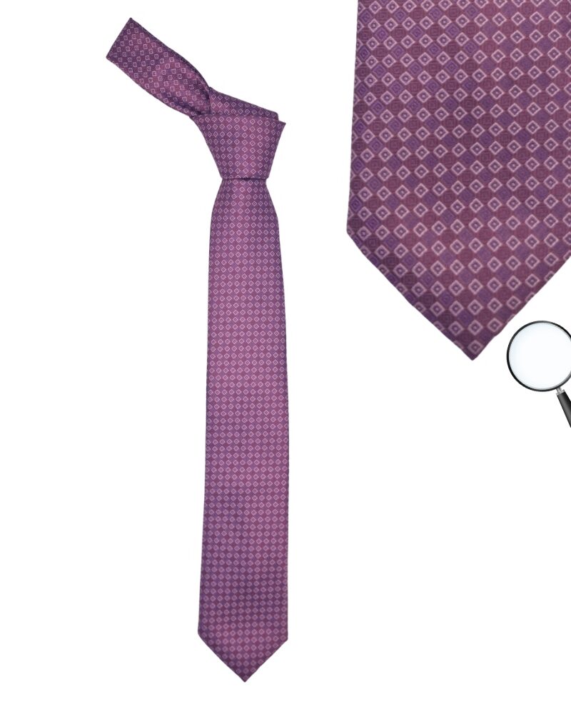 Gravata Bergamo New York lilás tradicional em visual frontal clássico