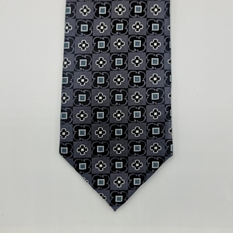 Gravata 100% SEDA- Marca VERSA - MILAN- NEW YORK / Chumbo escuro 9,5 cm x 1,53 Cm Tradicional