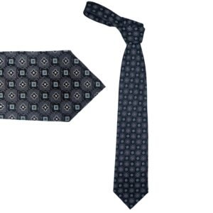 Gravata 100% SEDA- Marca VERSA - MILAN- NEW YORK / Chumbo escuro 9,5 cm x 1,53 Cm Tradicional