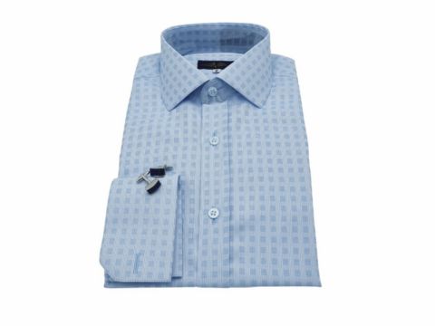 Camisa azul italiana xadrez com punho duplo e abotoadura prata e preta