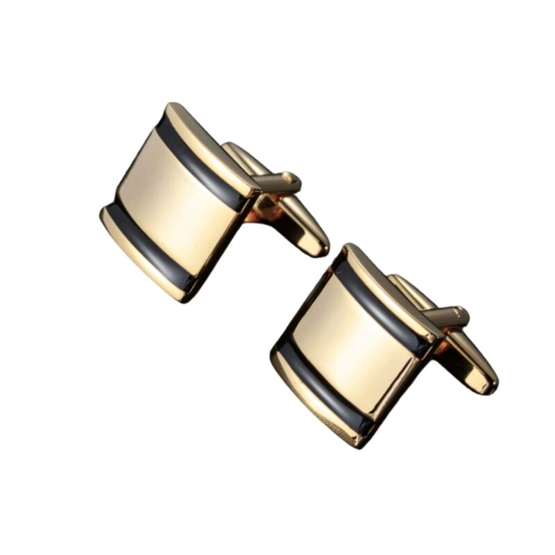 Vista frontal da botoadura dourada para camisa social com linhas modernas