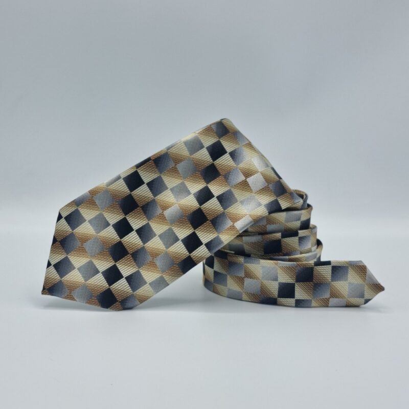 Detalhe da estampa da gravata amarela e cinza Alexandre Julian em tecido refinado