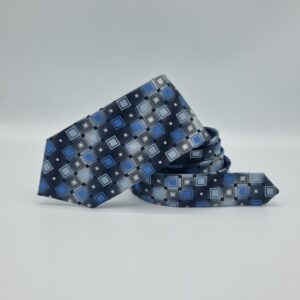 Detalhe do tecido da gravata azul Harvé Benard com acabamento refinado