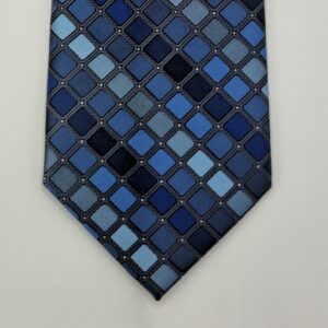 Ponta da gravata azul marca George com acabamento refinado e elegante