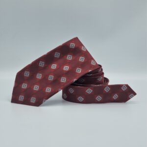 Gravata extra long de seda vermelha Jos A Bank dobrada com caimento elegante