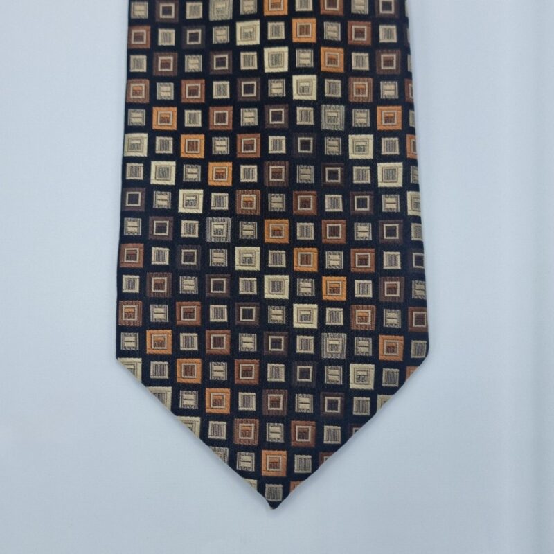 Ponta frontal da gravata marrom em seda com estampa geométrica clássica