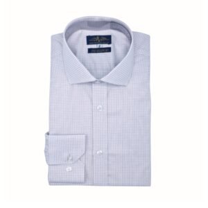 Camisa italiana branca e bordô quadriculada em algodão egípcio, dobrada e vista de frente, destacando colarinho e punho com acabamento refinado.