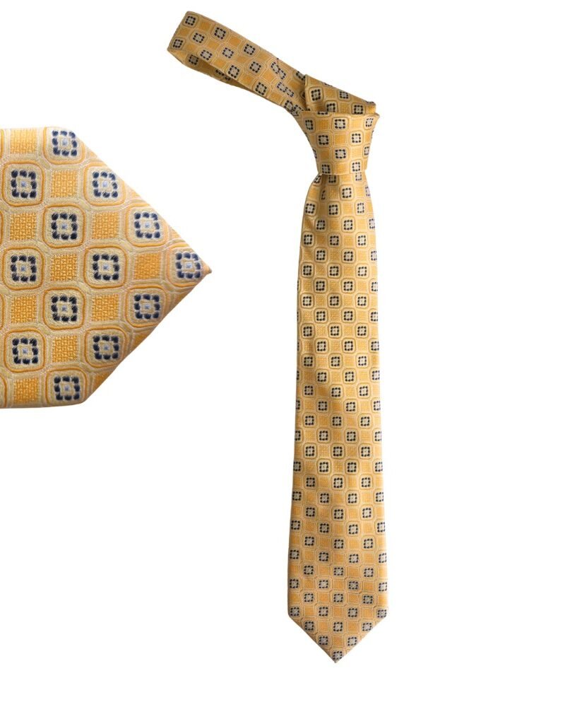 Gravata ENRO Since 1919 100% Seda Amarela – Elegância Clássica e Sofisticação Atemporal 8,5 cm/ 1,54 Cm - Tradicional Larga