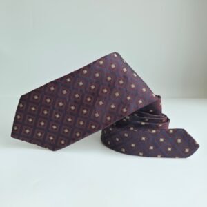 Gravata BOSS Hugo Boss – Modelo Largo, Encorpado e de Presença Imponente -9 cm/ 1,47 cm Tradicional Largo