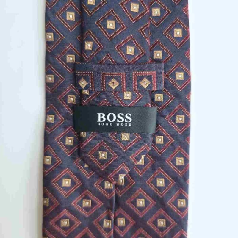 Gravata BOSS Hugo Boss – Modelo Largo, Encorpado e de Presença Imponente -9 cm/ 1,47 cm Tradicional Largo