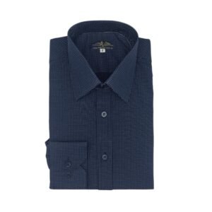Camisa azul marinho poá azul claro com gola francesa exibida inteira com caimento estruturado e elegante.