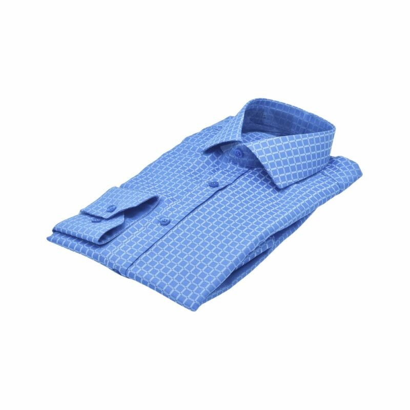 Camisa azul xadrez italiana semi slim dobrada em perspectiva, evidenciando gola e punhos sobre fundo branco.