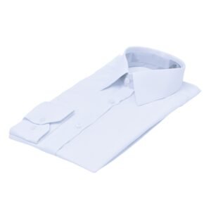 Camisa francesa branca maquinetado discreto em tecido passa fácil dobrada em vista diagonal completa.