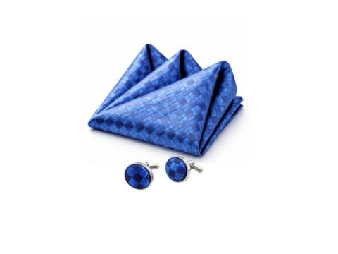 Kit Elegance Azul Royal MS Stilos com lenço de bolso azul em textura geométrica e par de abotoaduras coordenadas sobre fundo branco.