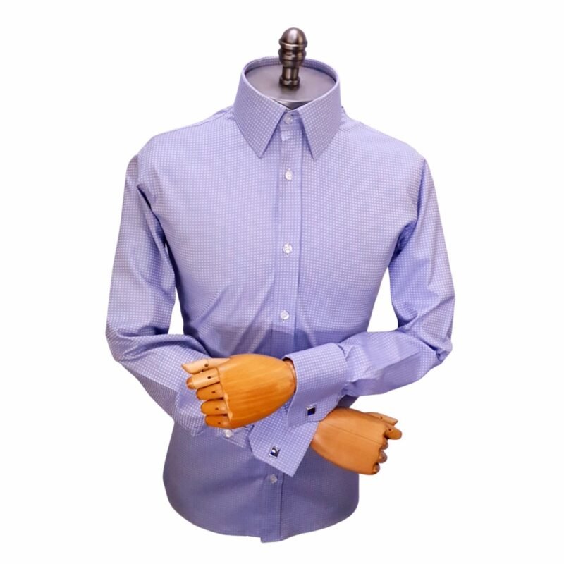 Camisa Fio Egípcio Azul 120 Fios Poá — lateral direita manequim | MS Stilos