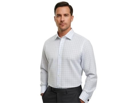 Homem usando camisa italiana branca com quadriculado azul da MS Stilos em visual social elegante
