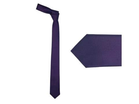 Gravata roxa lisa slim de 6 cm da MS Stilos em fundo branco com detalhe da textura