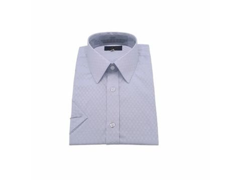 Camisa manga curta azul xadrez da MS Stilos com colarinho estruturado e acabamento refinado.