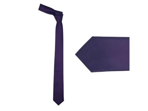 Prendedor de gravata prata minimalista da MS Stilos com acabamento elegante sobre base clara.