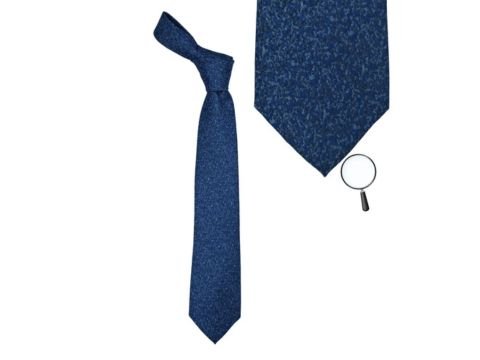 Gravata azul em seda CP Neckwear da MS Stilos em fundo branco