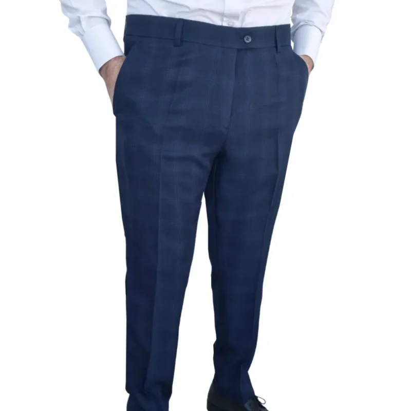 Calça social alfaiataria azul noite estampa gales vestida, caimento reto até o tornozelo