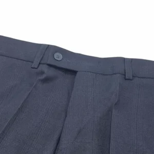 Detalhe da braguilha e cós da calça social azul noite xadrez príncipe de gales
