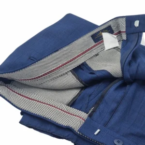 Detalhe do forro interno e etiqueta da calça social azul royal estampa gales