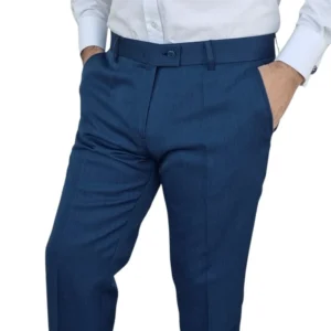 Detalhe da braguilha e cós frontal da calça social azul royal estampa lisa