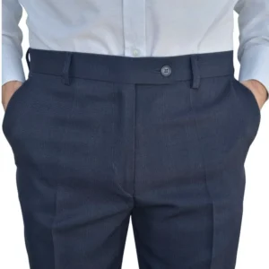 Detalhe da cintura e botão frontal da calça social azul royal xadrez príncipe de gales