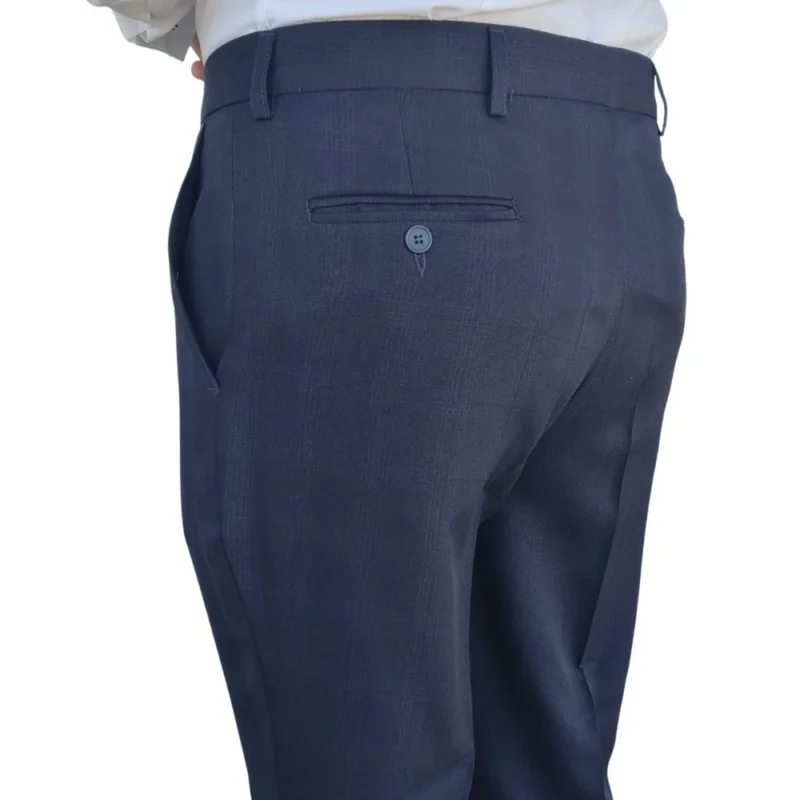 Calça social azul royal xadrez príncipe de gales, vista traseira do executivo