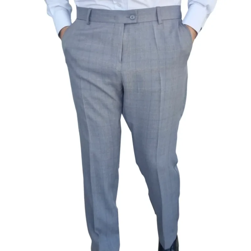 Calça social cinza claro estampa gales vestida, caimento reto até o tornozelo