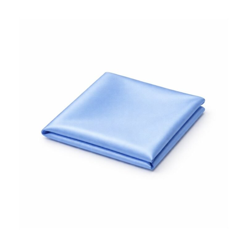 Lenço De Bolso Azul Serenity Acetinado Elegância Suave E Refinada — em close com foco no detalhe da textura e acabamento