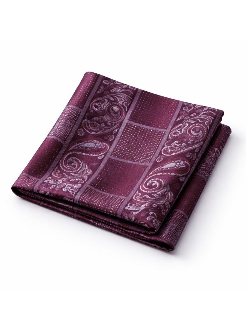 Lenço De Bolso Bordô Com Padrão Paisley — mostrando os detalhes de costura e acabamento