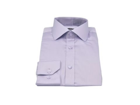Camisa lilás lisa italiana em fio egípcio da MS Stilos dobrada em fundo branco
