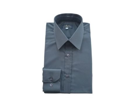 Camisa masculina cinza-chumbo da MS Stilos com visual sofisticado e marcante para transmitir autoridade e elegância.