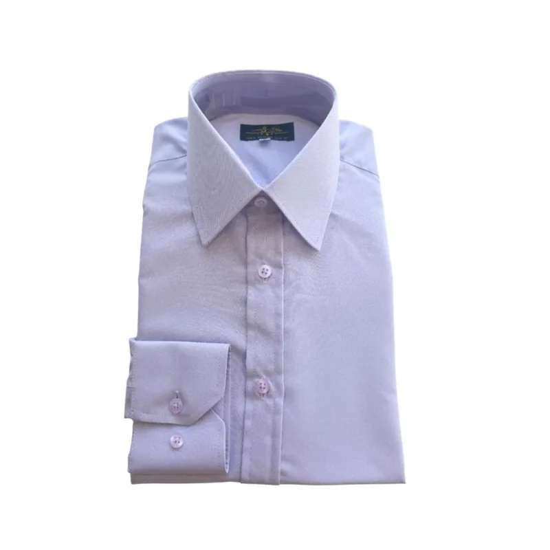 Camisa social lilás claro maquinetada com gola francesa, dobrada de frente