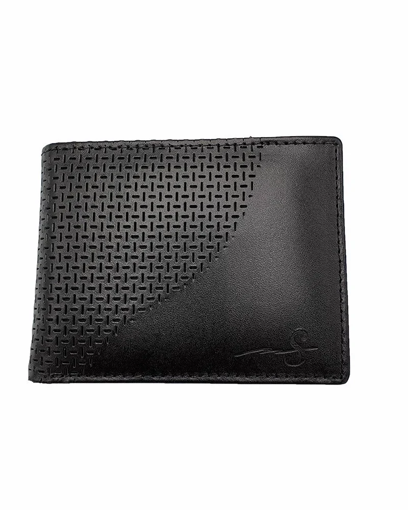 Carteira masculina preta em 100% couro, com textura de traços diagonais e a logo Ms Stilos gravada