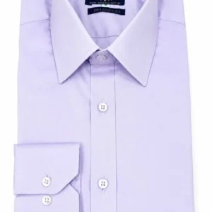 Camisa lilás dobrada de frente, com colarinho francês, punho botão e a etiqueta MS Stilos